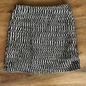 Tory Burch White/Black Mini Skirt Size 0